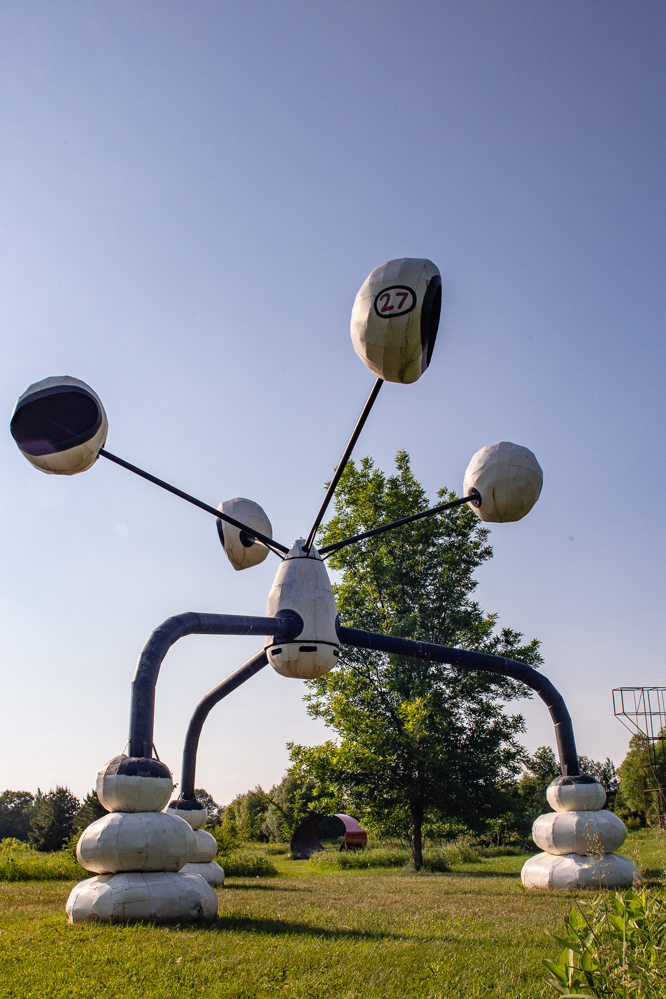 ‘Rocco’
by Amy Toscani (2009)
Photo taken at Franconia Sculpture Park, 2023
